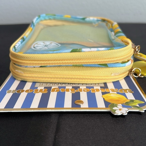 Wandering Moon | Lemon 🍋 Packing Cubes & Tech Organizer - Picture 13 of 13